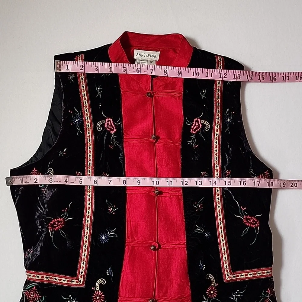 Ann Taylor Back Red Velvet Asian Floral Vest - Picture 8 of 11